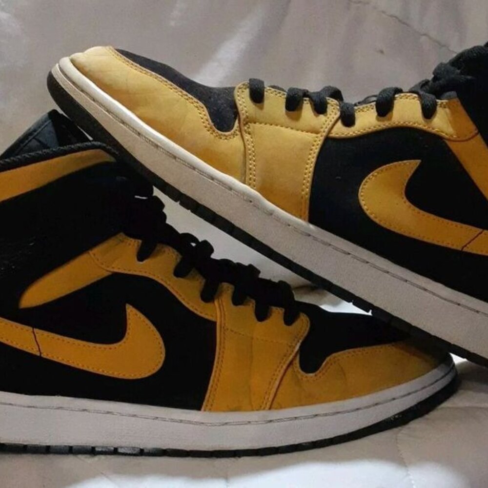 Size 12 - Air Jordan 1 Retro Mid Reverse New Love - Picture 2 of 12